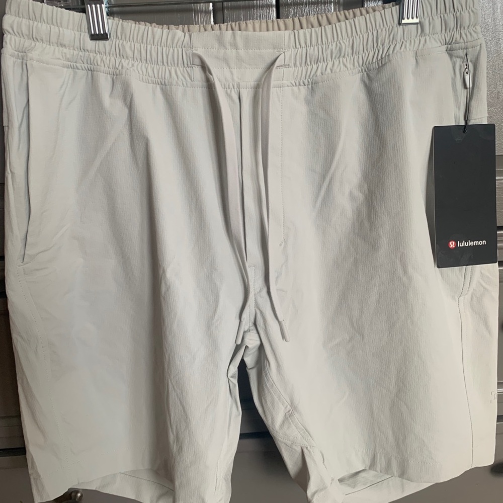 Men’s lululemon shorts